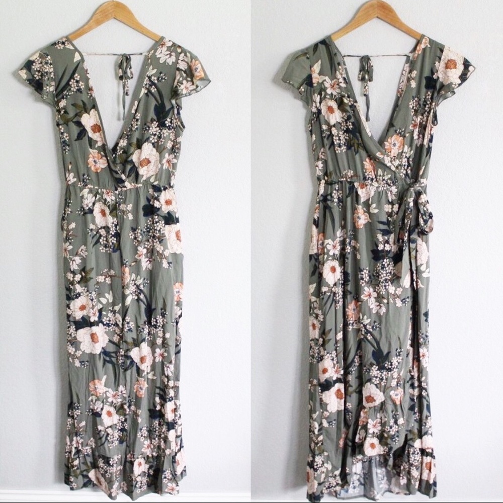 NWT BAND OF GYPSIES Green Floral Maxi Dress V-Neck